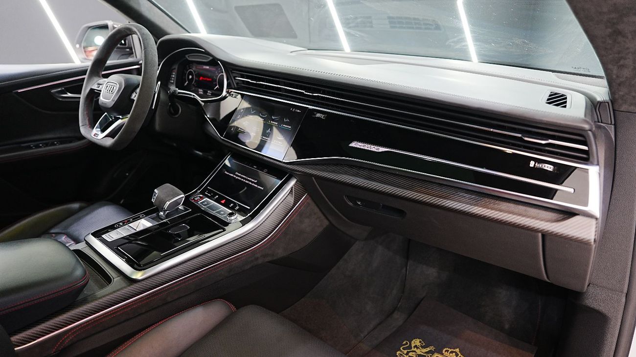 Audi RSQ8 QUATTRO, Carbon Exterior/Interior Pack, Panoramic Roof, Bang N Olufsen, GCC Specs!!