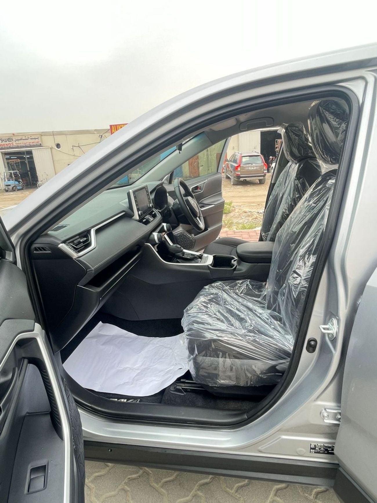 تويوتا راف ٤ Toyota Rav4 ,Petrol 2.0L ,right Hand Drive ,Only For Export Available