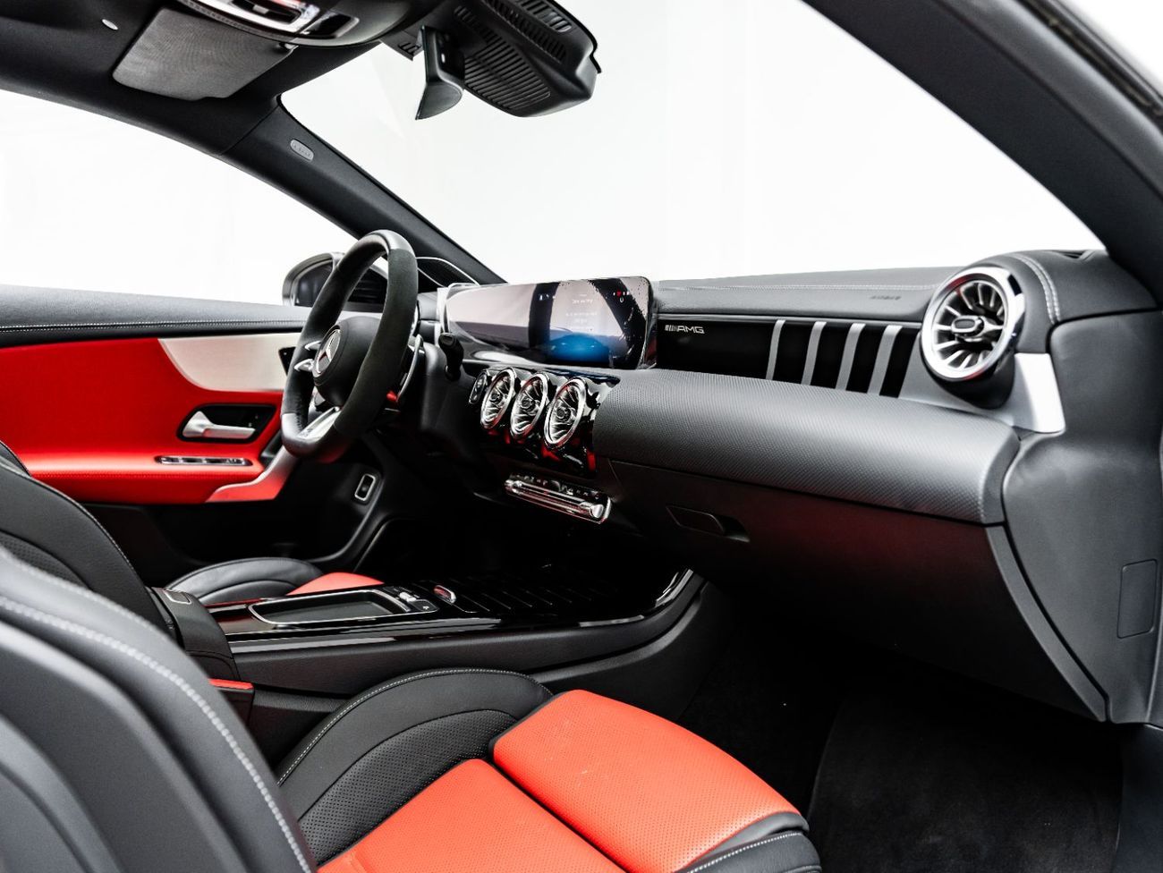 مرسيدس بنز CLA 45 S  AMG 2024 Mercedes CLA 45s AMG 4Matic+, 2029 Mercedes Warranty + Service Contract, Low KMs, GCC