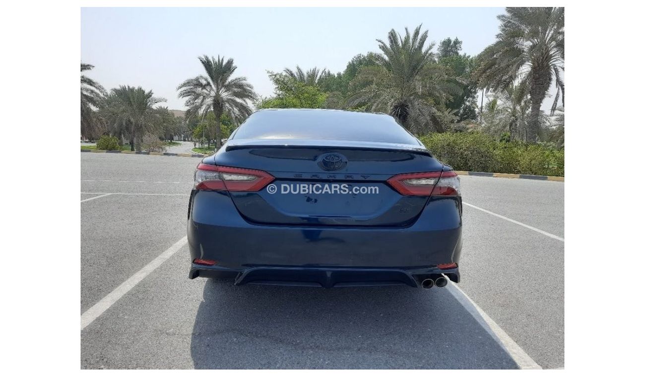 تويوتا كامري SE