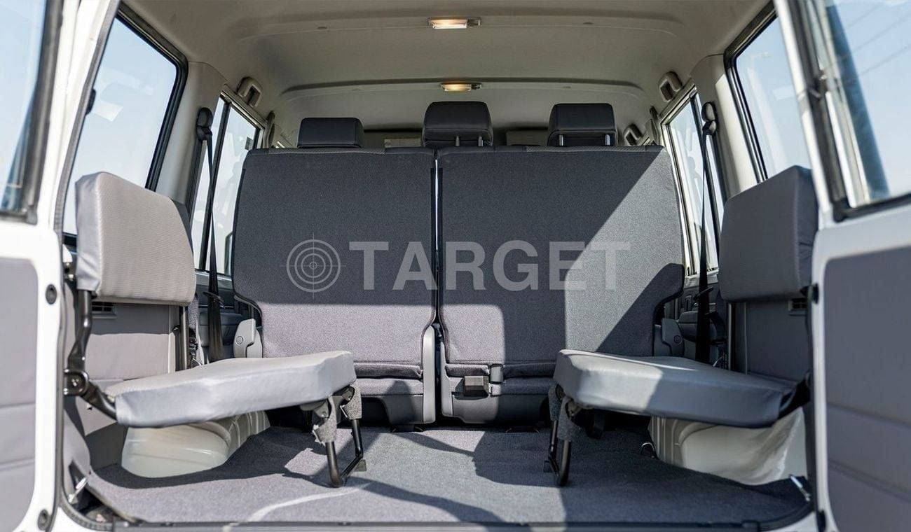 Toyota Land Cruiser 70 LC76 4.2L V6 DIESEL 2024