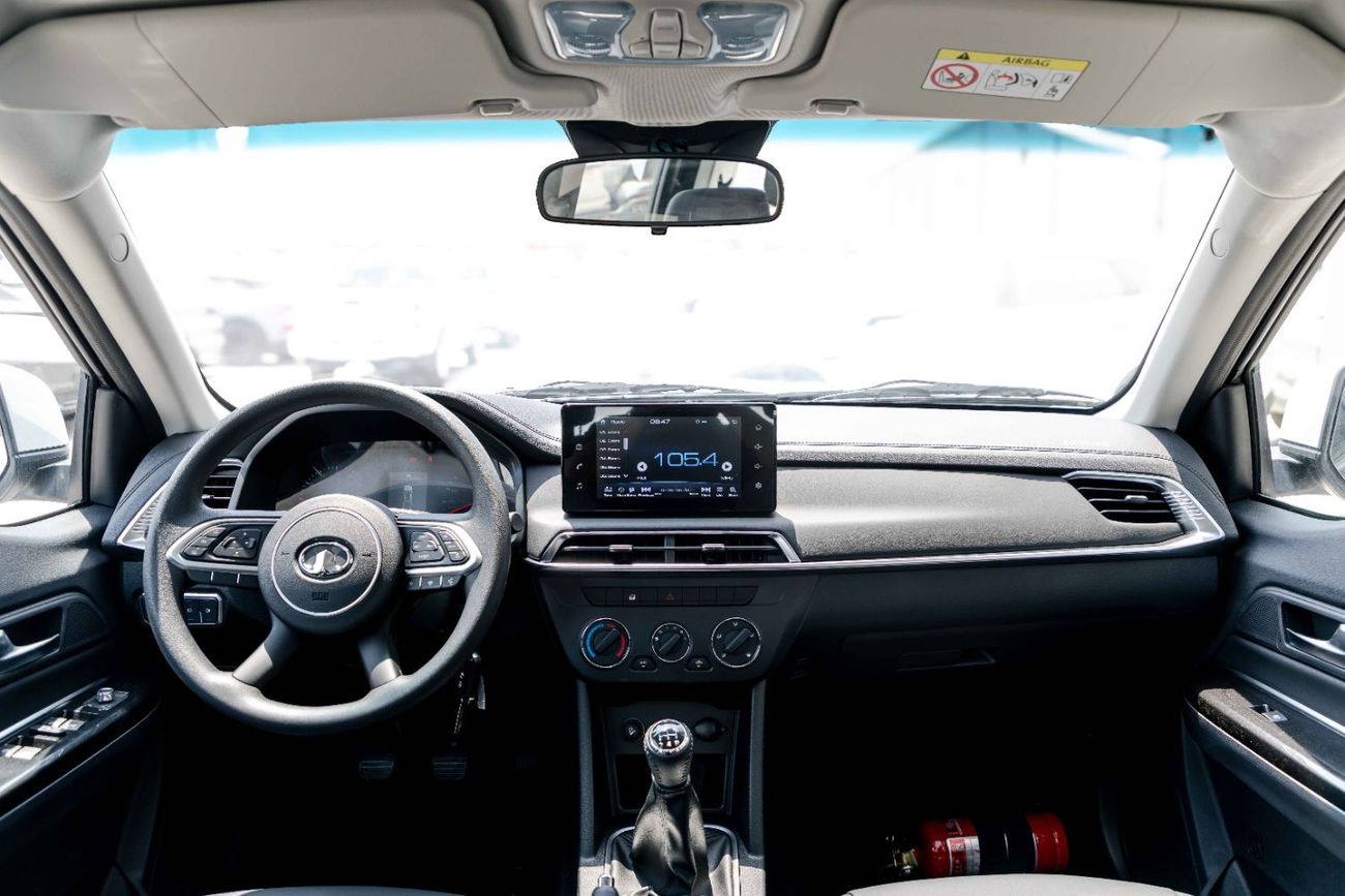 جريت وول وينغل 7 4X4 Standard 2.4L - Manual - Titanium White Inside Black