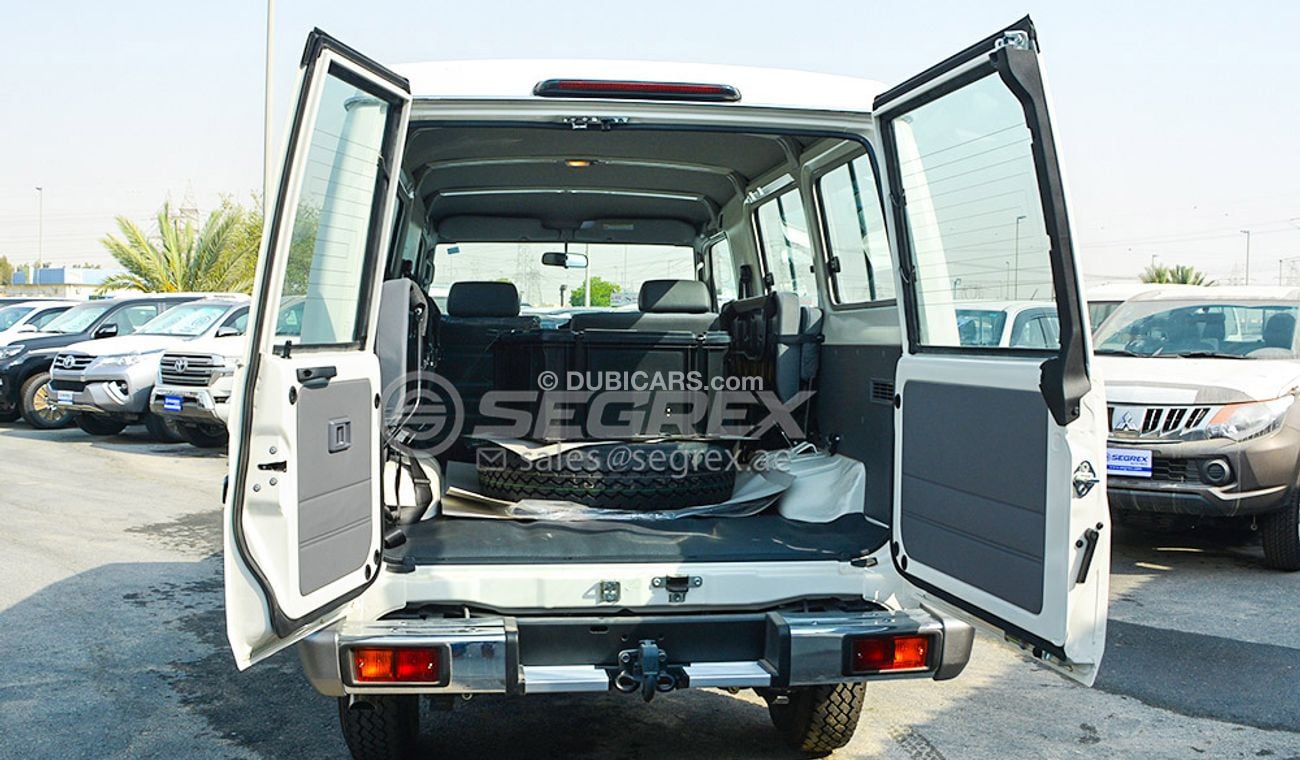 Toyota Land Cruiser 2020 MODEL 78 HARDTOP WITH WINCH. PETROL/ ESSENCE' LE VEHICULE TOUT TERRAIN