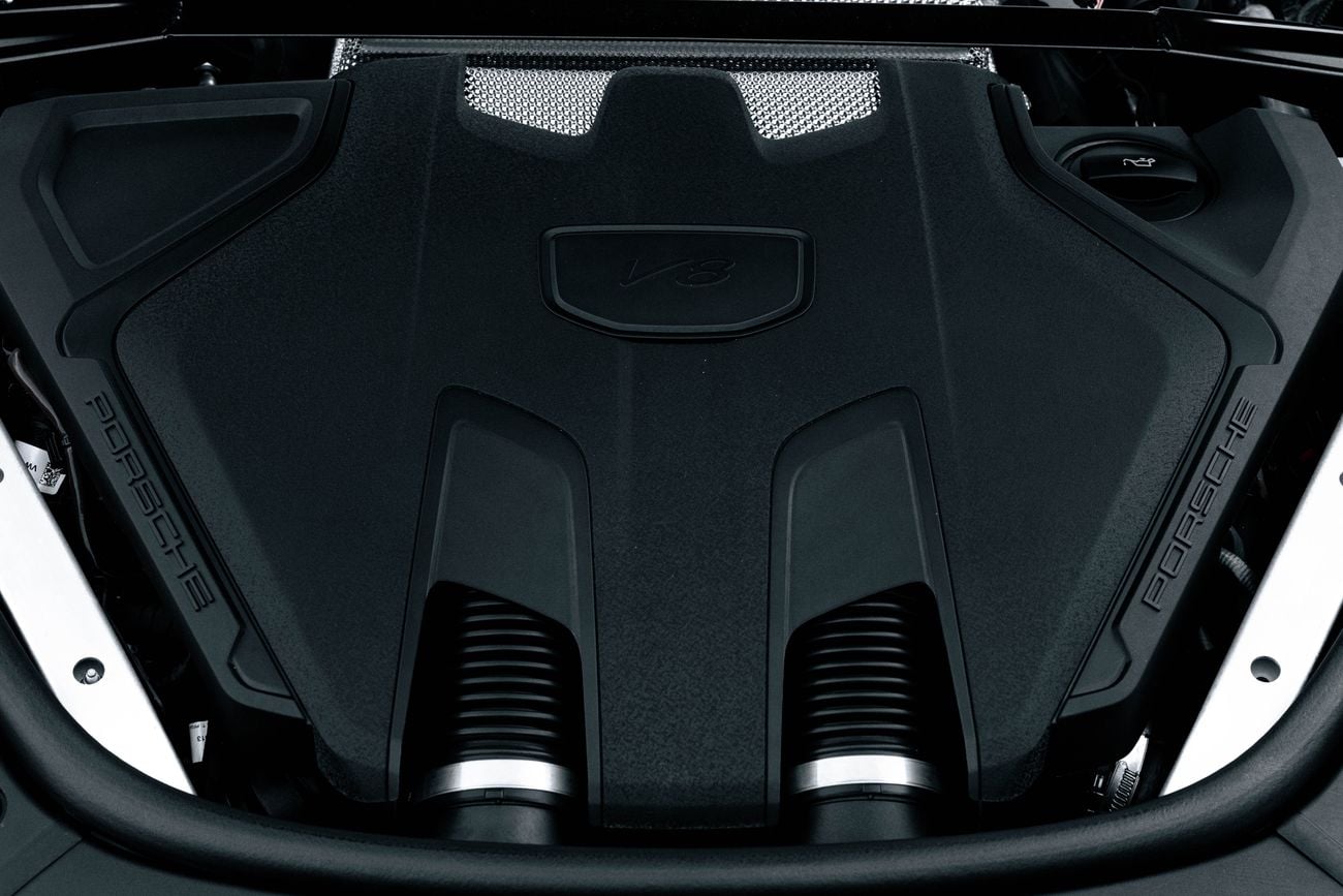 بورش باناميرا Panamera GTS | 9,205 P.M | 0% Downpayment | Excellent Condition! | Ramadan Offer!