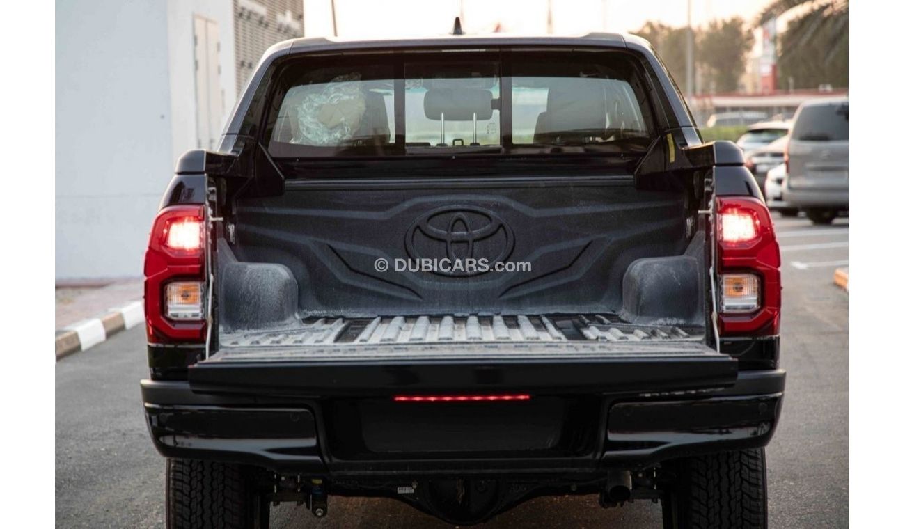 تويوتا هيلوكس 2023 Toyota Hilux 4x4 DC 2.8L GR Sport Diesel AT - Black inside Black