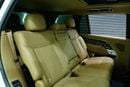 لاند روفر رينج روفر SE P400 2025 Range Rover Vogue P400 SE LWB, 7-Seater, Deployable Side Steps, Panoramic Roof!!