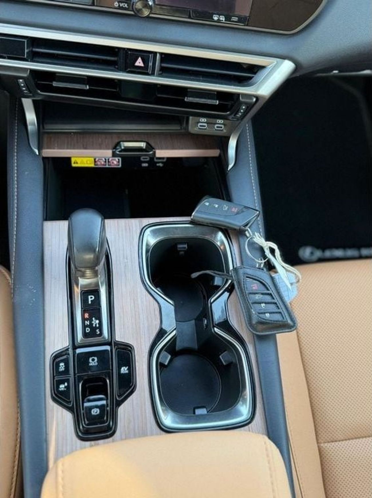 لكزس RX 350h Hybrid Plus 2.5L Full Option