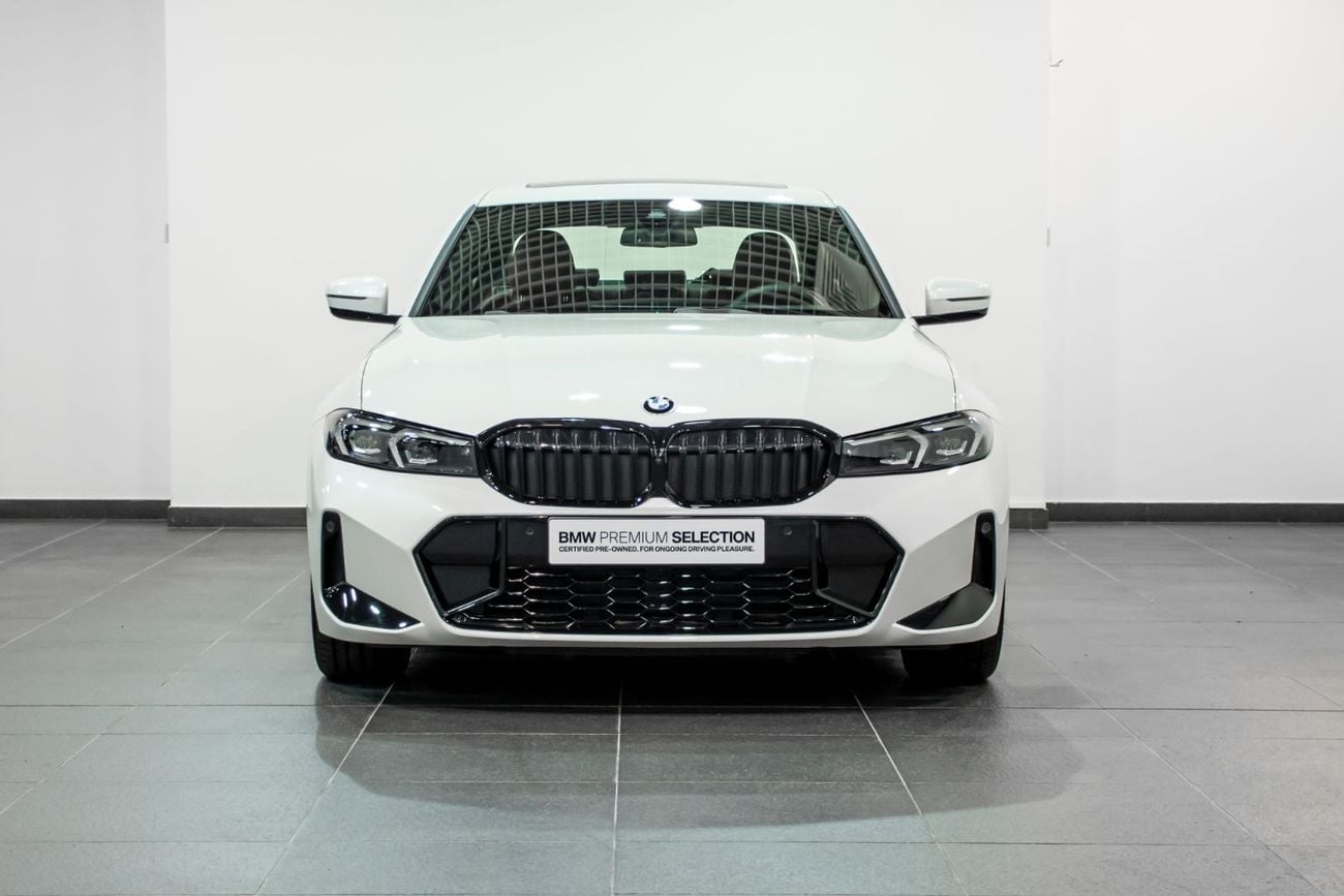 BMW 330i LUXURY M SPORT