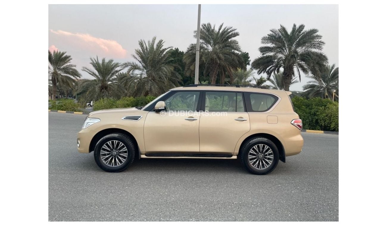 نيسان باترول NISSAN PATROL 400  V8  MODEL 2011( GCC_ SPEC) VERY GOOD CONDITION