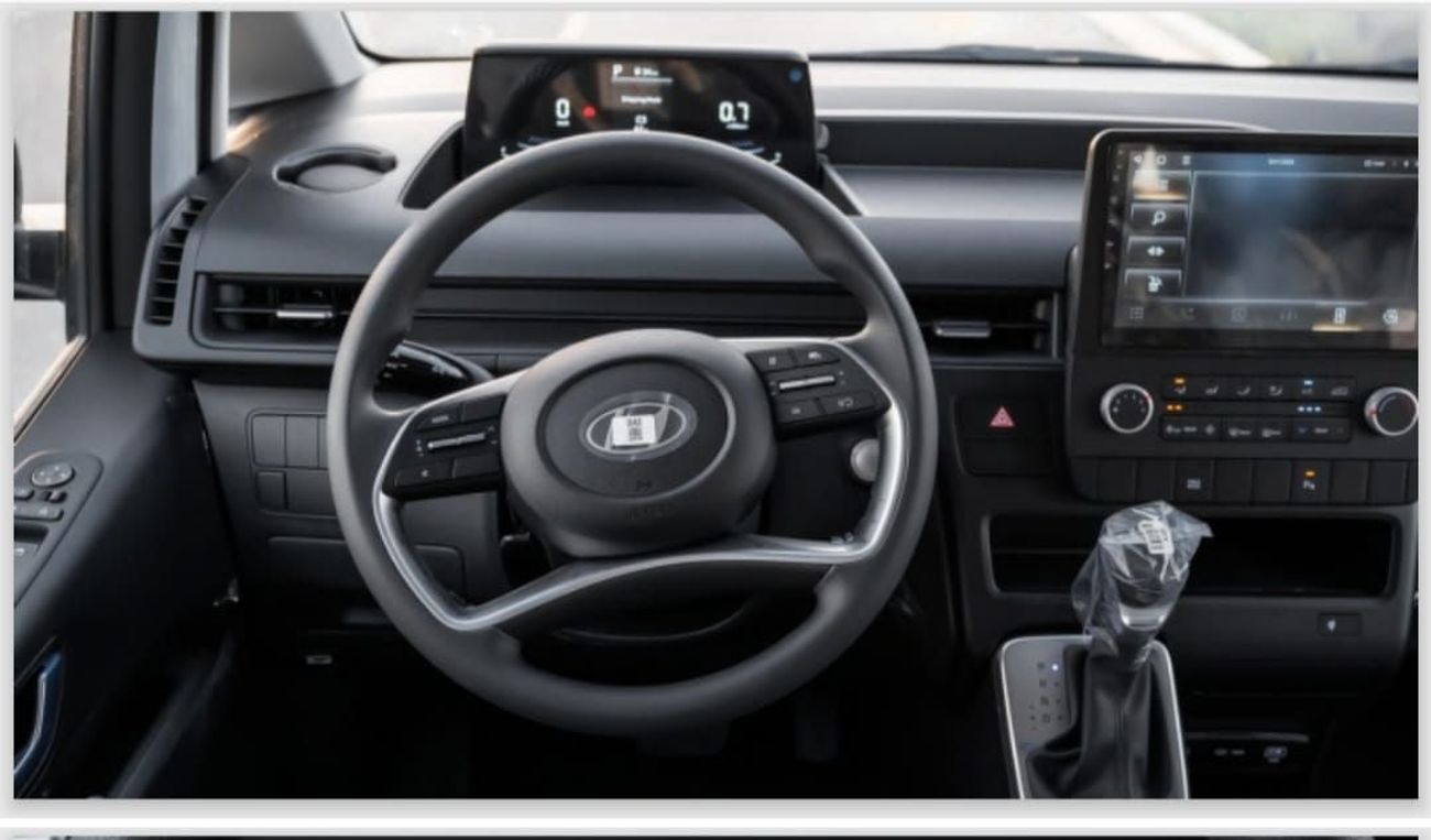Hyundai Staria Hyundai Staria 11-seater is a spacious, 3.5L petrol automatic