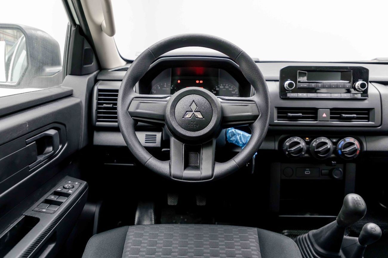 ميتسوبيشي L200 GL 2.4L - Manual - White Inside Black | Export Only