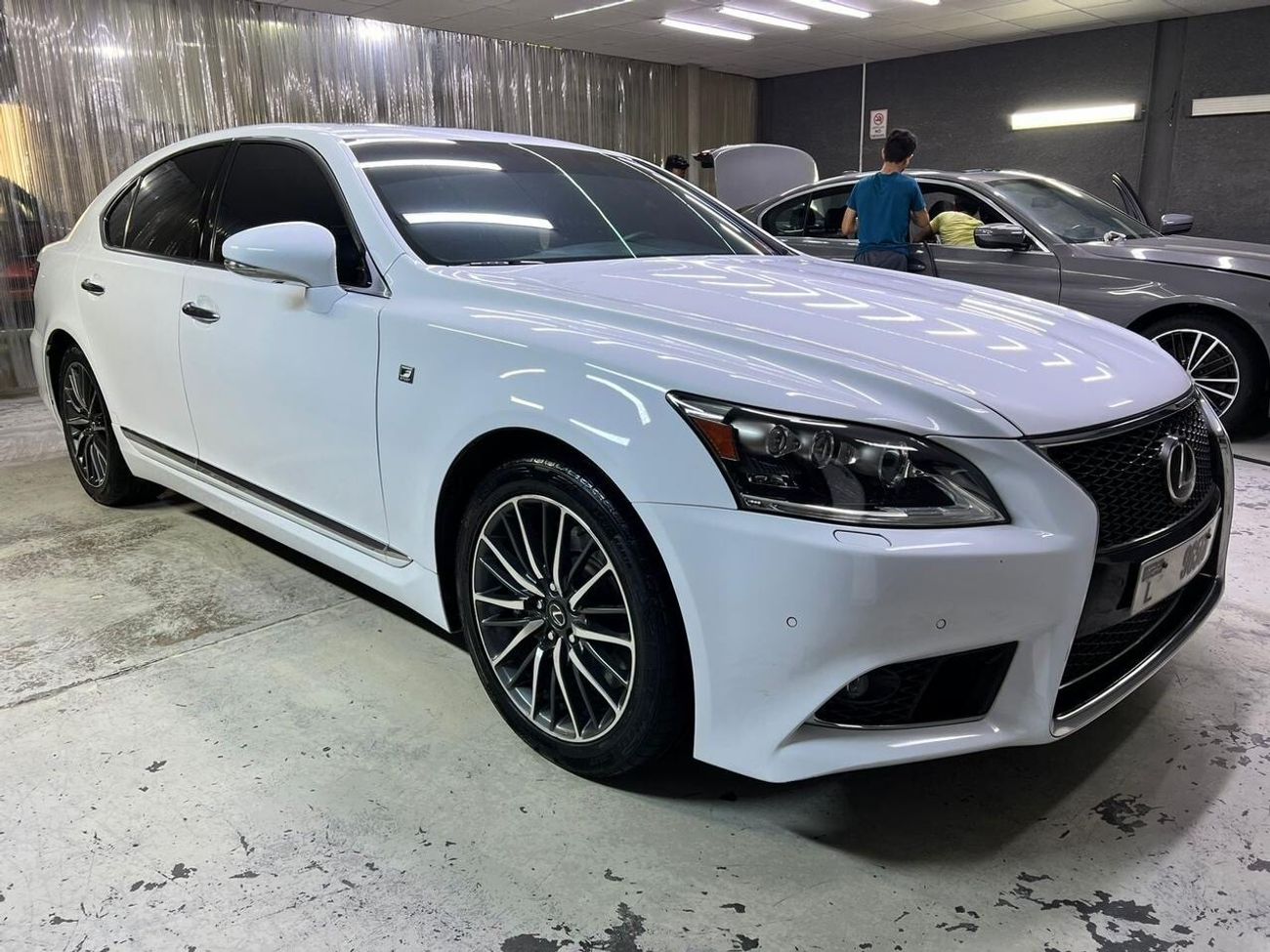Lexus LS460