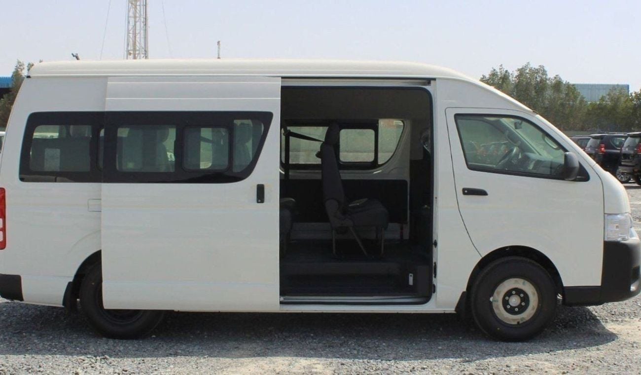 Toyota Hiace DLS - STD ROOF Toyota Hiace 2.5L High Roof Diesel old ship 2024