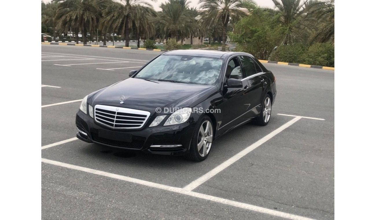 Mercedes-Benz E300 Avantgarde Model 2012 GCC CAR PERFECT CONDITION INSIDE AND OUTSIDE FULL OPTION PANORAMIC ROOF LEATHE