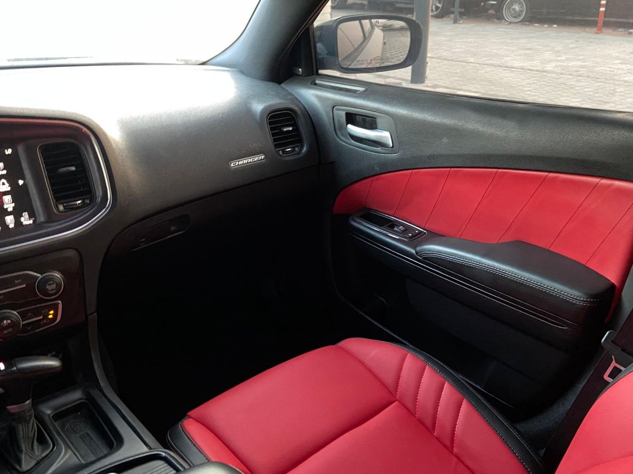 دودج تشارجر R/T سكات باك