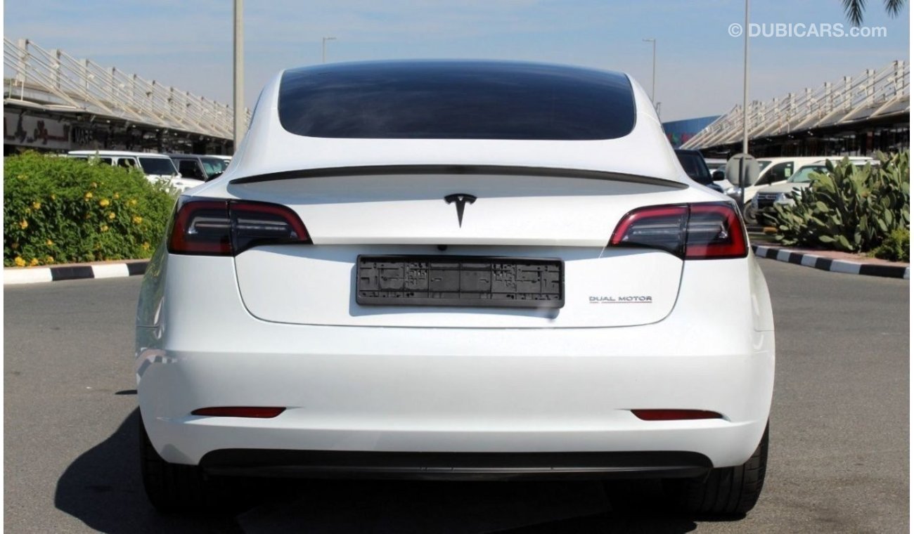 تيسلا موديل 3 TESLA MODEL 3 PERFORMANCE DUAL MOTOR 4WD 2023 GCC LOW MILEAGE WITH AGENCY WARRANTY PACKAGE IN MINT C