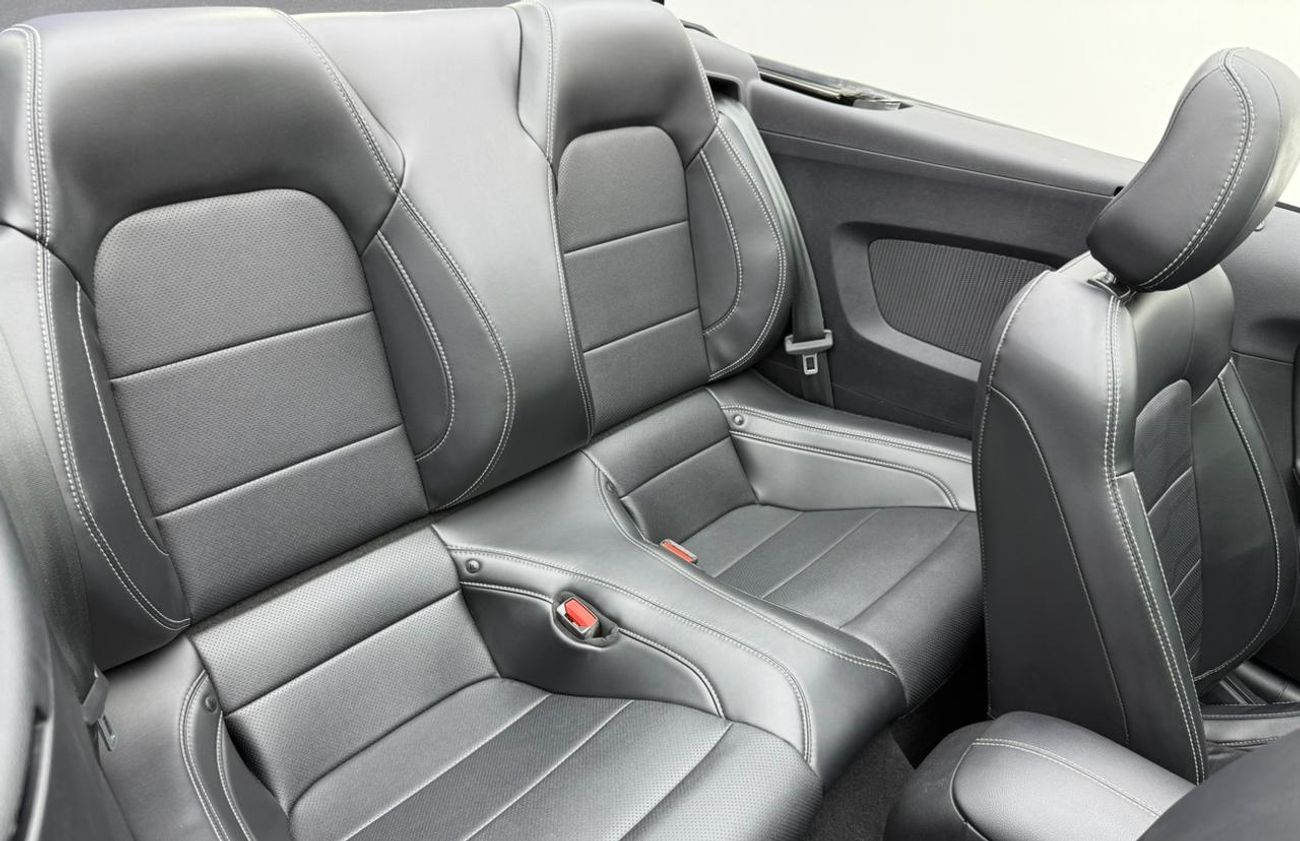 Ford Mustang 2021 Ford Mustang GT Premium Convertible, 2026 Ford Warranty + Service Pack, Low Km, GCC