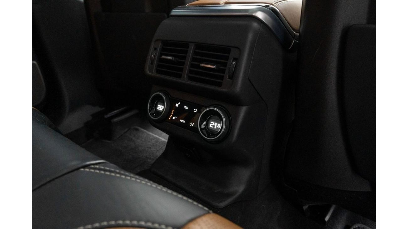 Land Rover Range Rover Velar P300 R-Dynamic HSE