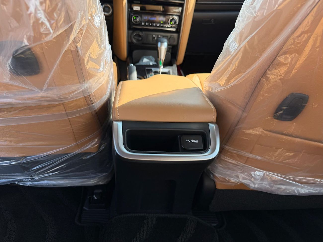 تويوتا فورتونر 4.0L VXR V6 PETROL AUTOMATIC TRANSMISSION