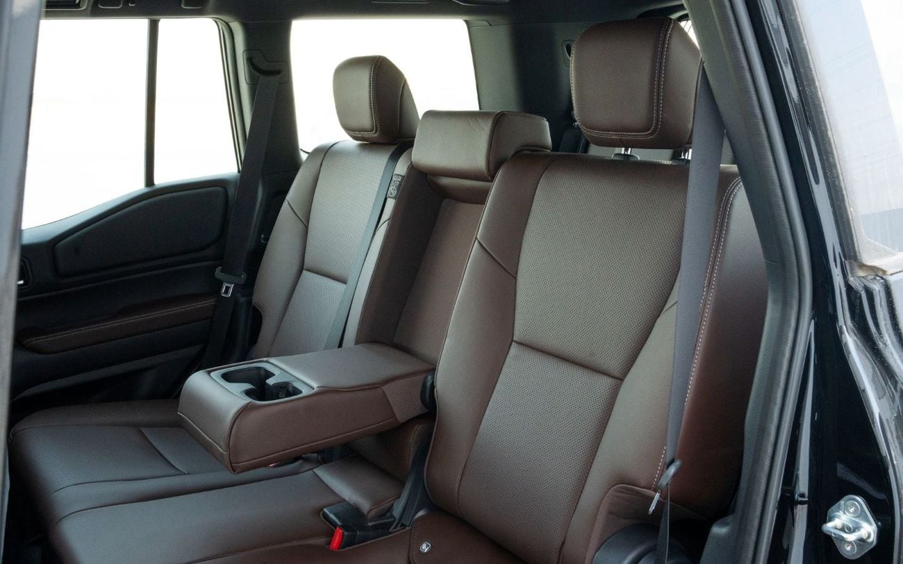 تويوتا برادو ADVENTURE 2026 Toyota Prado Adventure 2.8L AT Diesel (Black-Maroon)