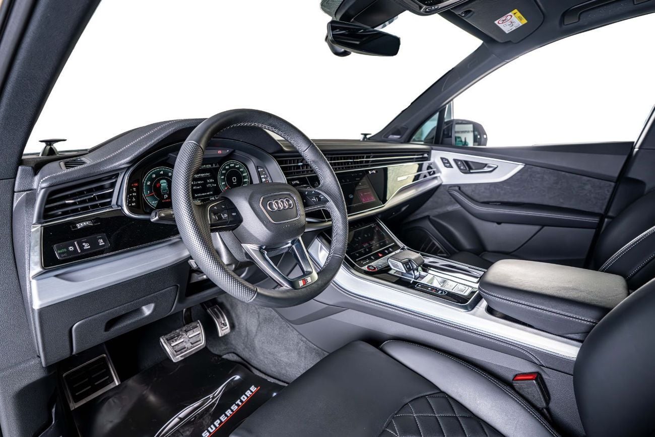 Audi SQ7 2025-Twin Turbo V8-Al Nabooda Warranty-Exclusive Color-Sports Exhaust-22 Inch Rims