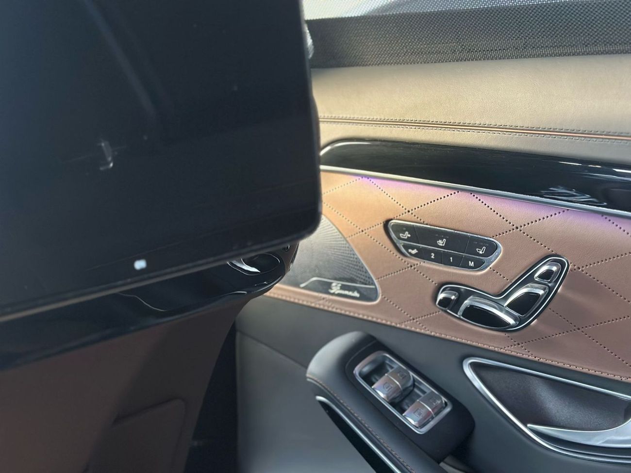 Mercedes-Benz S 63 AMG Std 4.0L (612 HP)