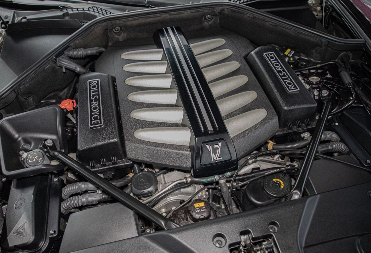 رولز رويس جوست Black Badge 6.6L