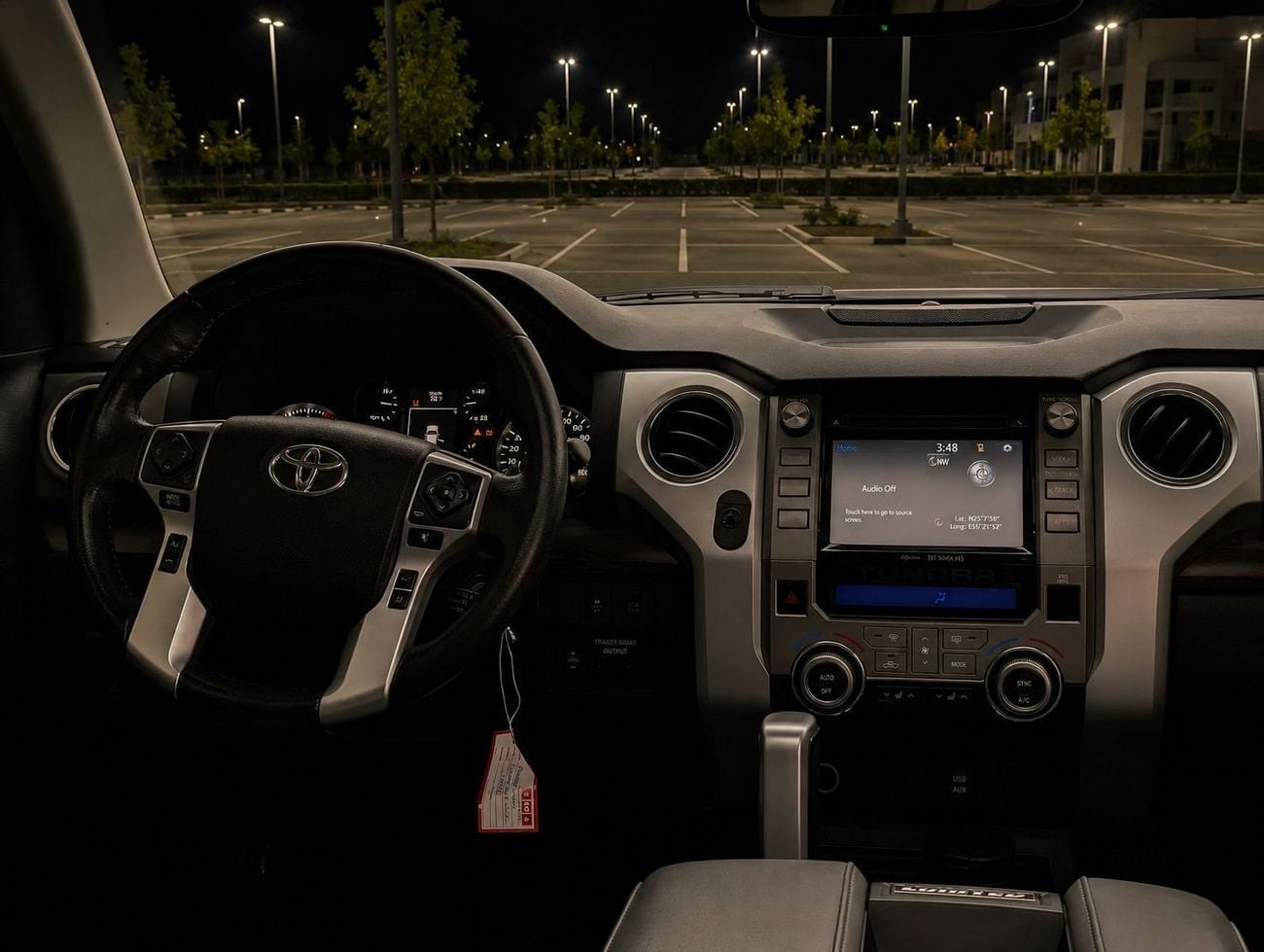 Toyota Tundra LIMITED (NON GCC) Toyota Tundra model 2019 fuel petrol cylinder 8 transmission automatic gear