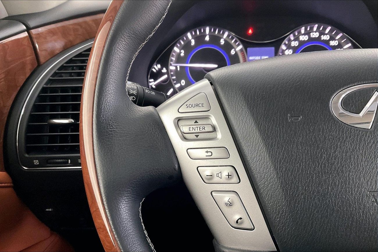 بي أم دبليو M850i M-Sport Package | شامل الضمان | 0 ﺪﻔﻋﺓ ﺃﻮﻟﻯ