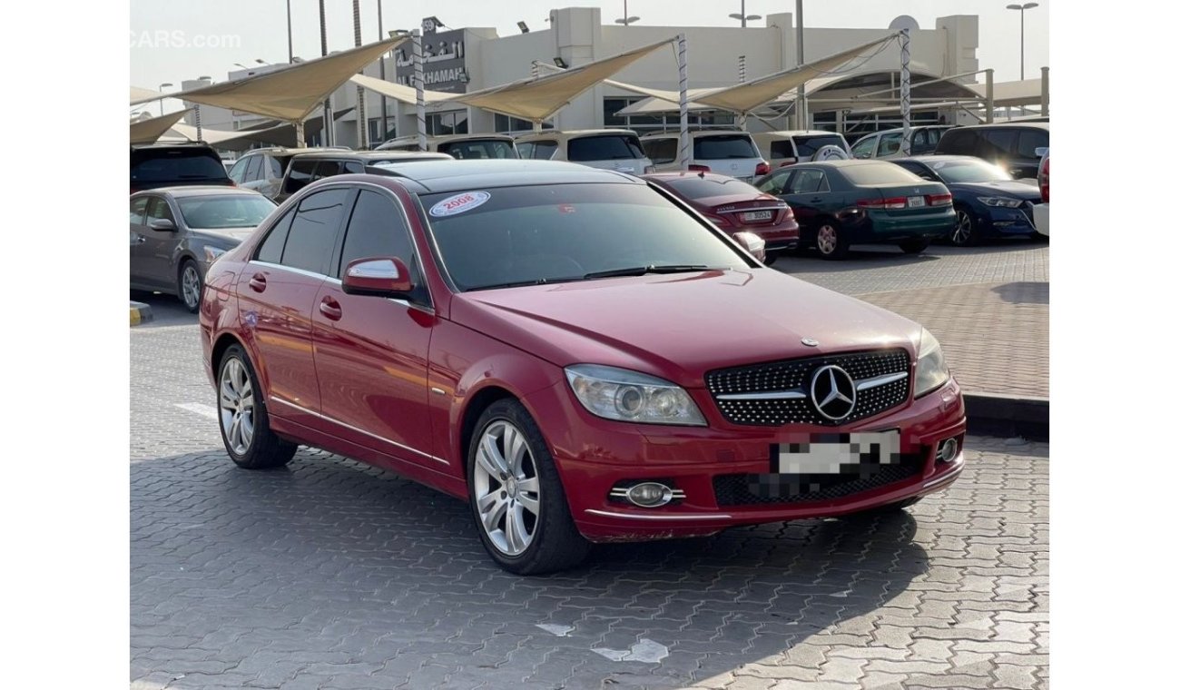 Mercedes-Benz C200 Model 2008, panorama, full option, Gulf, 4 cylinder, cattle 236000 km