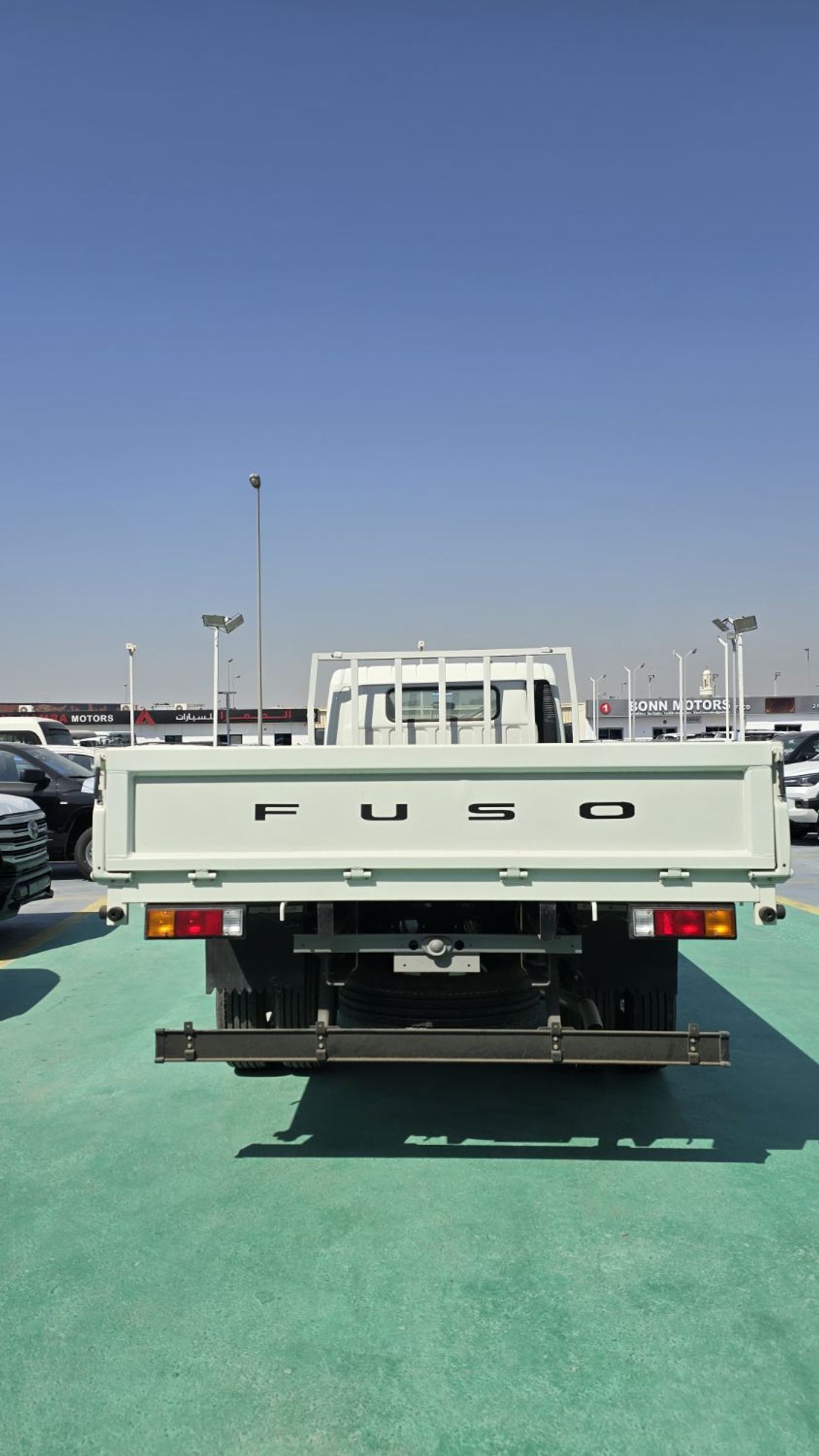 Mitsubishi Canter Van 4.2L 4 TONE 4X2