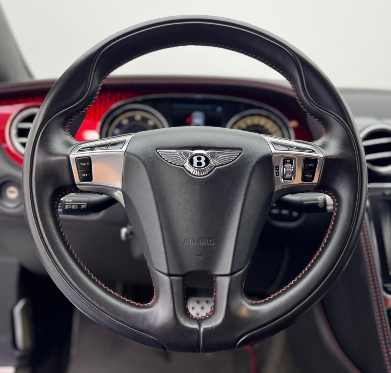 Bentley Continental GT 2016 Bentley Continental GT V8s Mulliner, 2027 GTA Service Pack, Excellent Condition, GCC