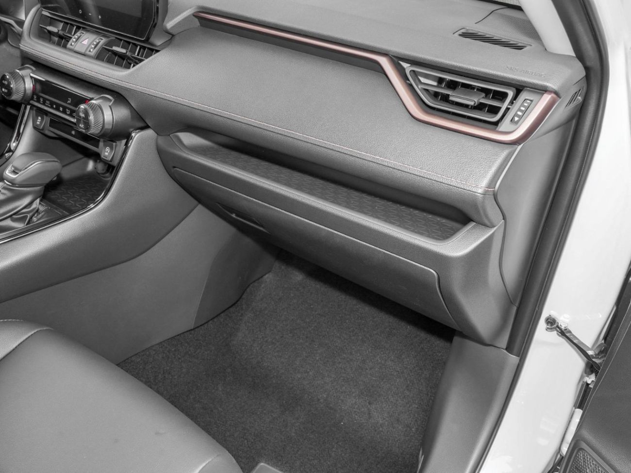 Toyota Wildlander TOYOTA WILDLANDER 2.0L 4WD FULL OPTION