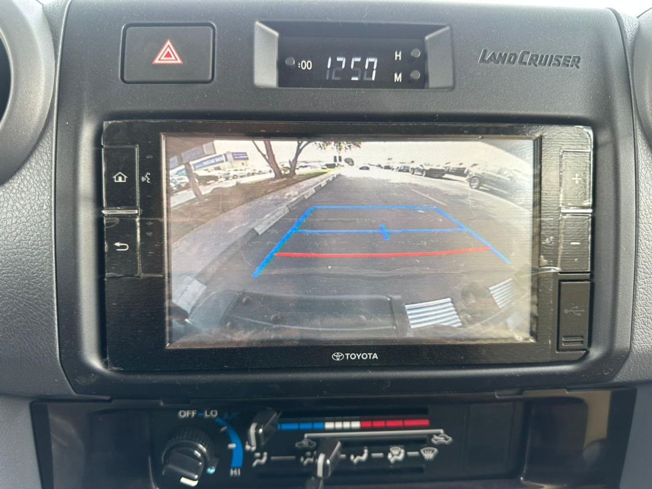 Toyota Land Cruiser 70 Lc76 2.8 T/DSL-G1 M/T black/gray