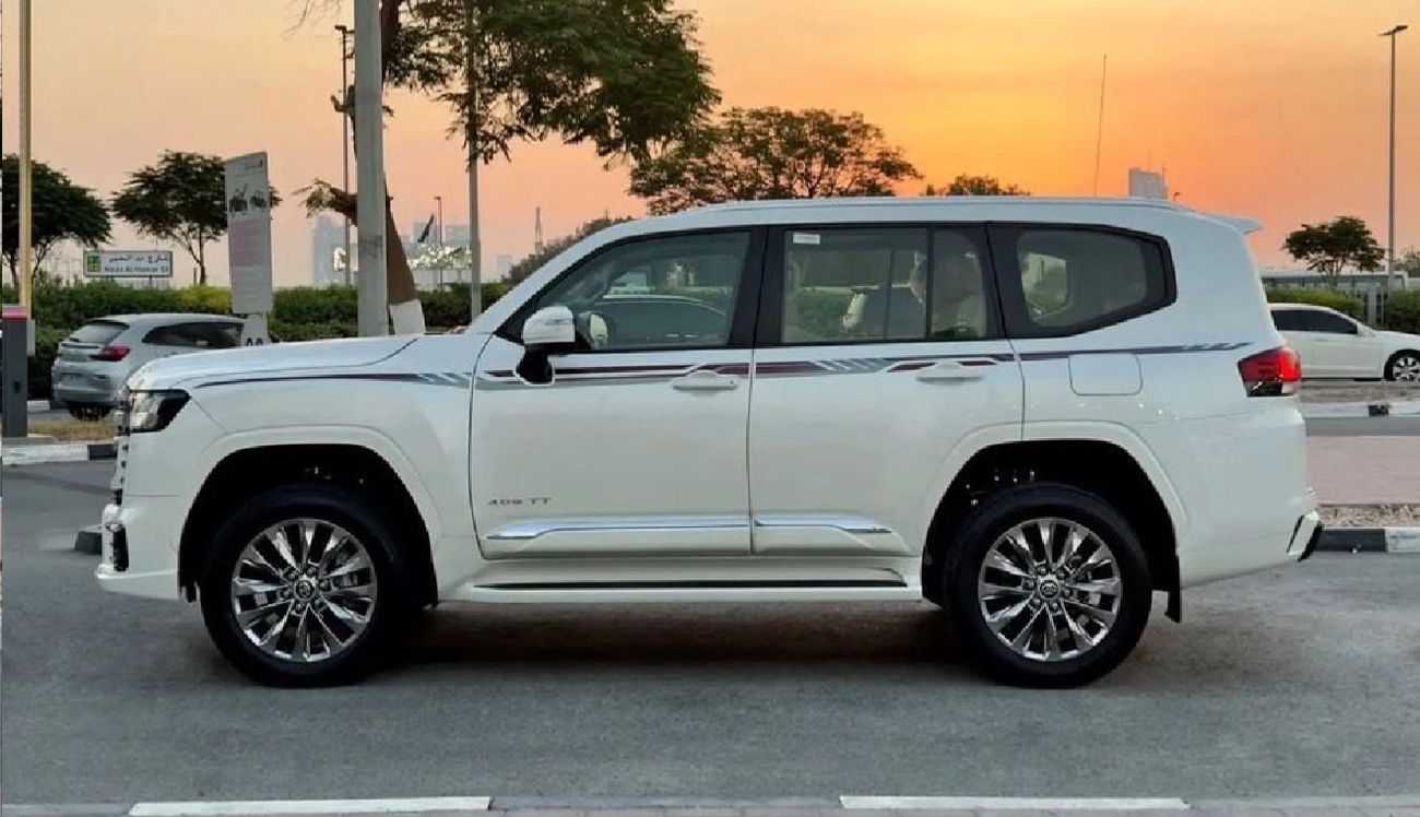 Toyota Land Cruiser GXR 2022 Model 3.3L Engine Full Option GCC Specification