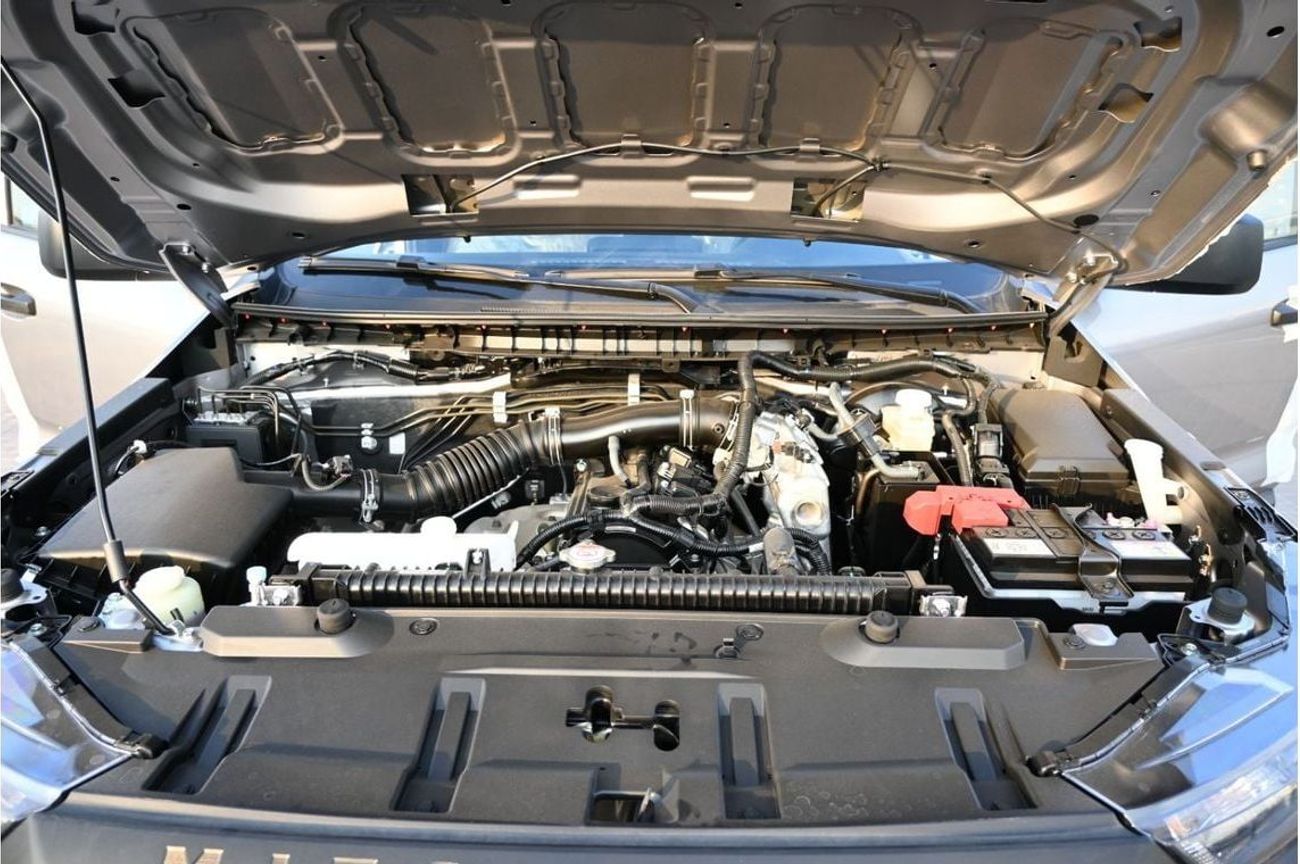 ميتسوبيشي L200 2026 Mitsubishi L200 GL 2.4L 4WD DC MT Petrol (Silver)