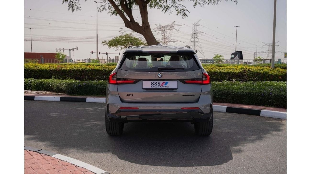 BMW X1 2024 BMW X1 S-Drive 20 i Gray Night Edition 0Km
