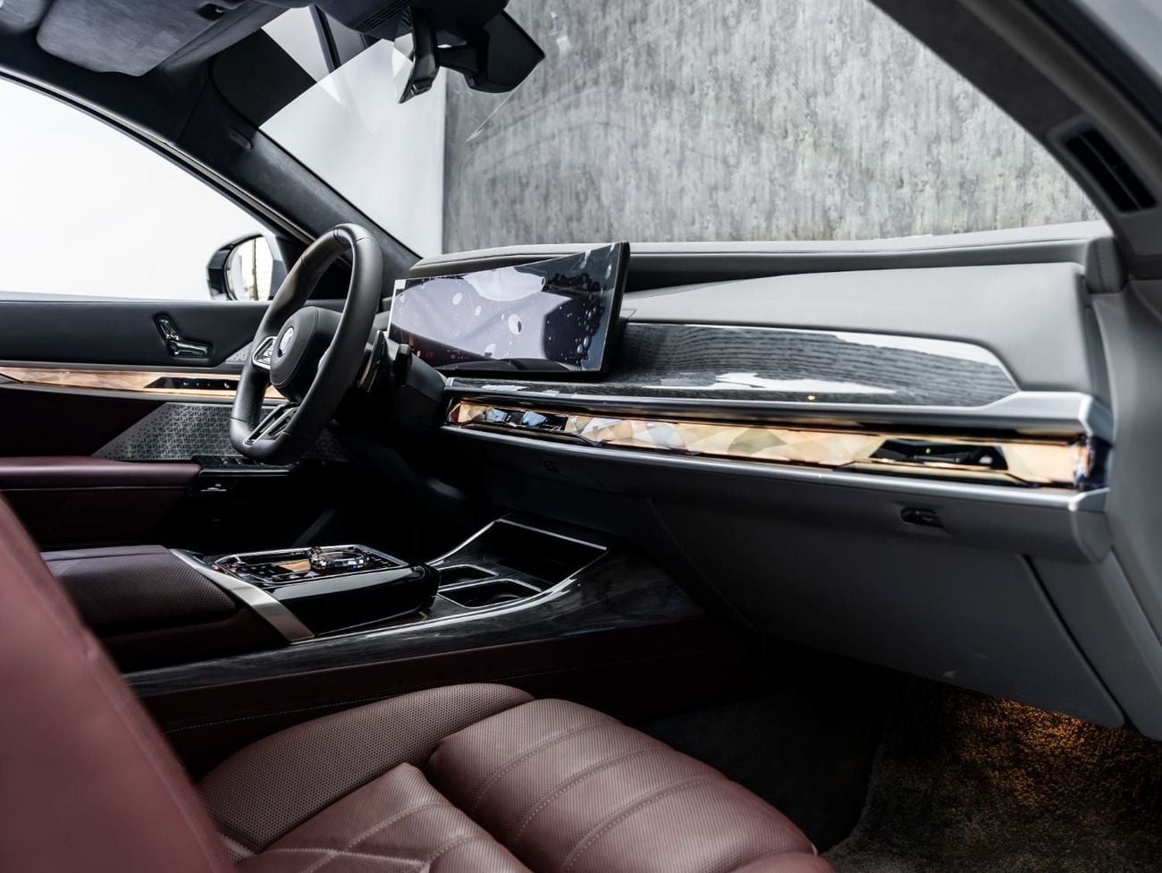 BMW 760i XDRIVE MASTERCLASS M SPORT PACKAGE BUY NOW, PAY 2027 | THE BLACKLINE STANDARD | 2030 BMW Warranty + Service Contract, GCC