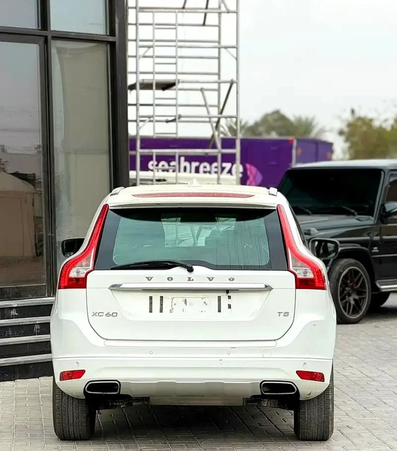 Volvo XC60 GCC Specs - Reliable Luxury SUV in Excellent Condition