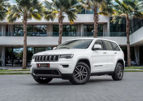 جيب جراند شيروكي Grand Cherokee | 1,567 P.M | 0% Downpayment | Full Jeep Service History | Limited | Under Warranty!