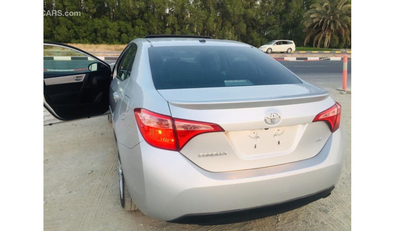 تويوتا كورولا 2019 with Sunroof For Urgent Sale