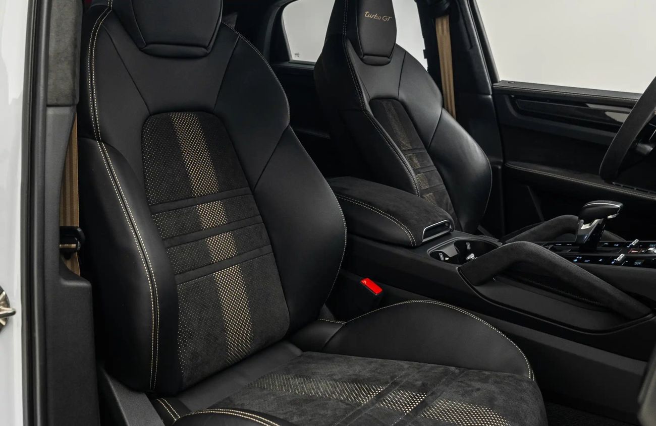 Porsche Cayenne 4.0L V8 Twin-Turbocharged Engine