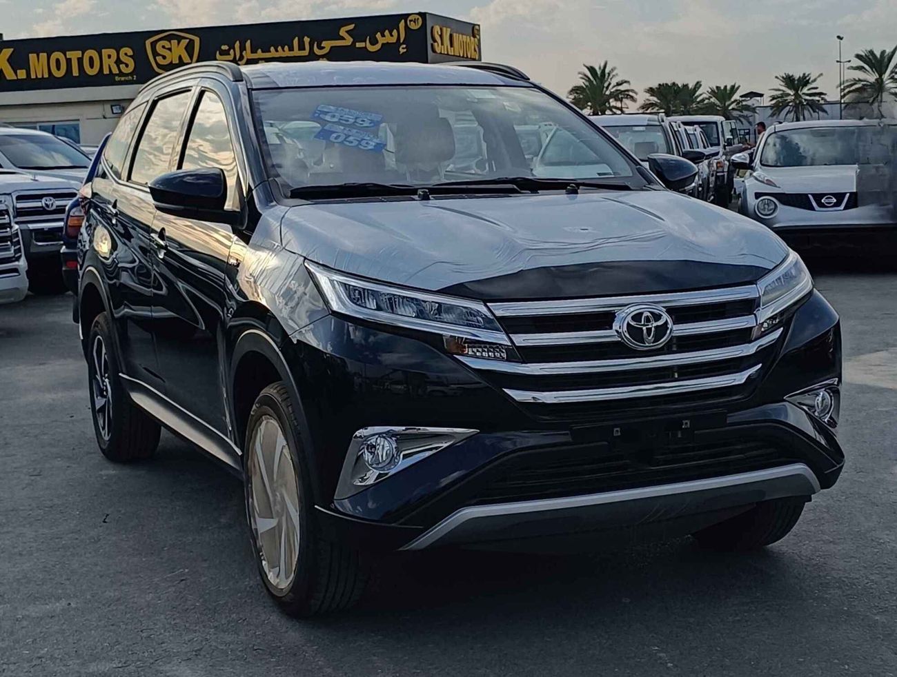 Toyota Rush G, 1.5L 4CY Petrol, 17" Rims, Push Start, Rear A/C (CODE # RU15B)