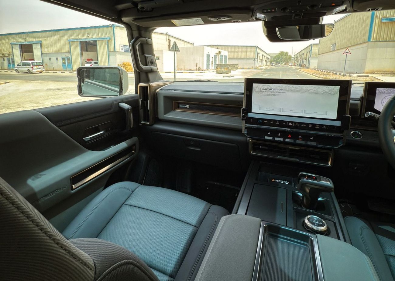 جي أم سي همر EV 3X SUV EDITION 1 in RIGHT HAND DRIVE (EXPORT ONLY)