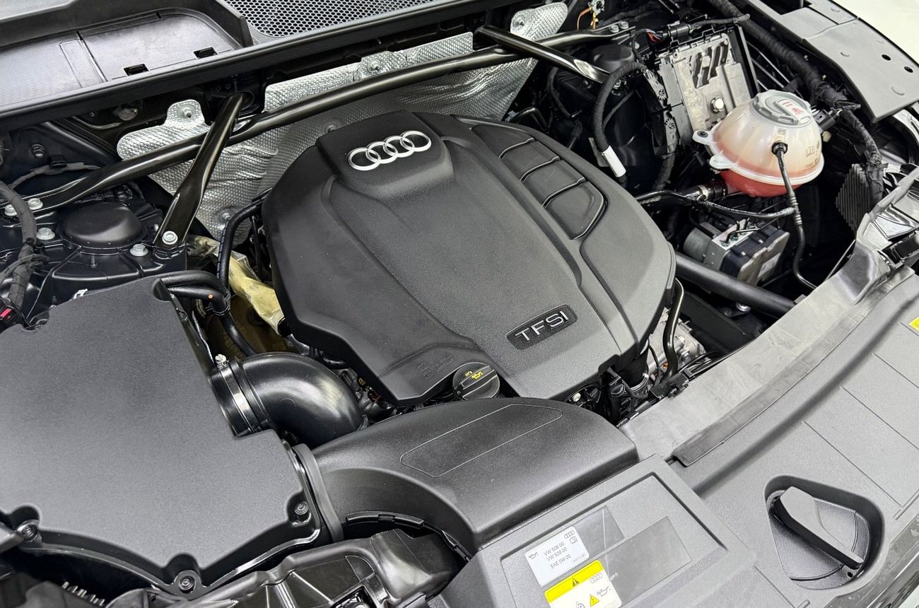 أودي Q5 45 TFSI Quattro Sport 2.0L