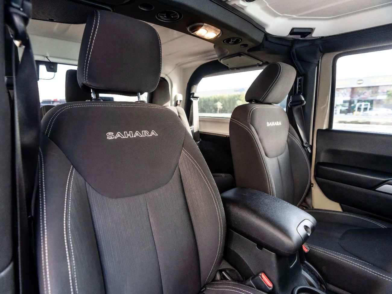 Jeep Wrangler Sahara 3.6L A/T (5 Seater)