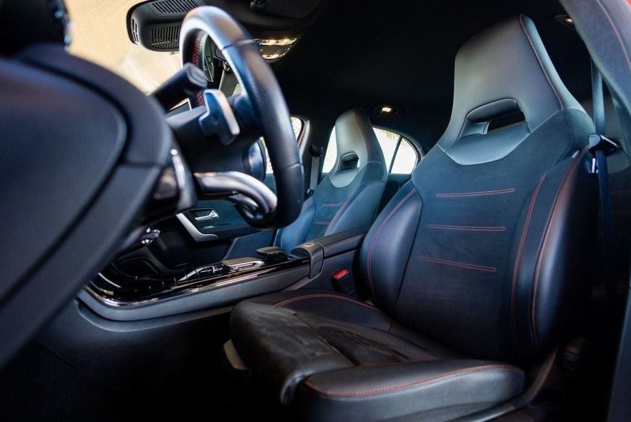 مرسيدس بنز A 180 Mercedes-Benz A180 2022 European Spec (Clean Tittle) under Warranty with Flexible Down-Payment.