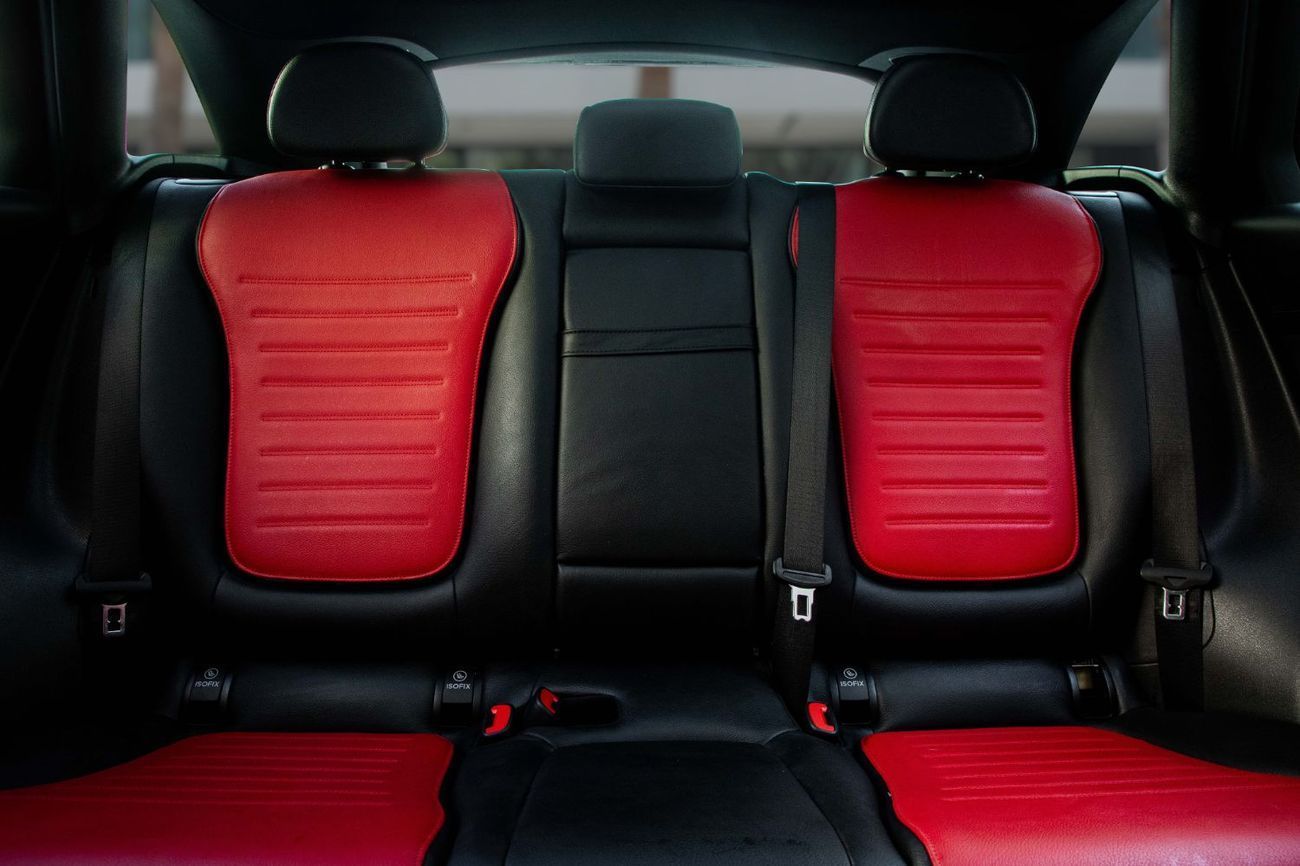 Mercedes-Benz GLC 200 3,917 P.M | 0% Downpayment | GLC 200 GARGASH WARRANTY!