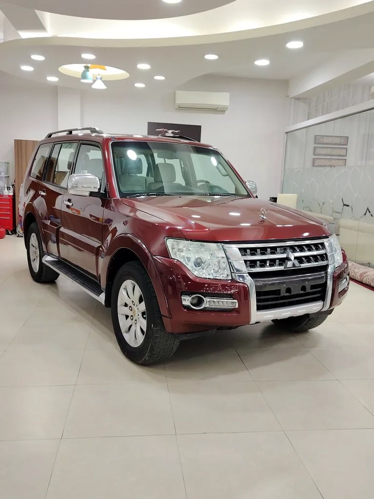 ميتسوبيشي باجيرو GLS Base 3.5L (5 Seater) 3.8L V6 GCC