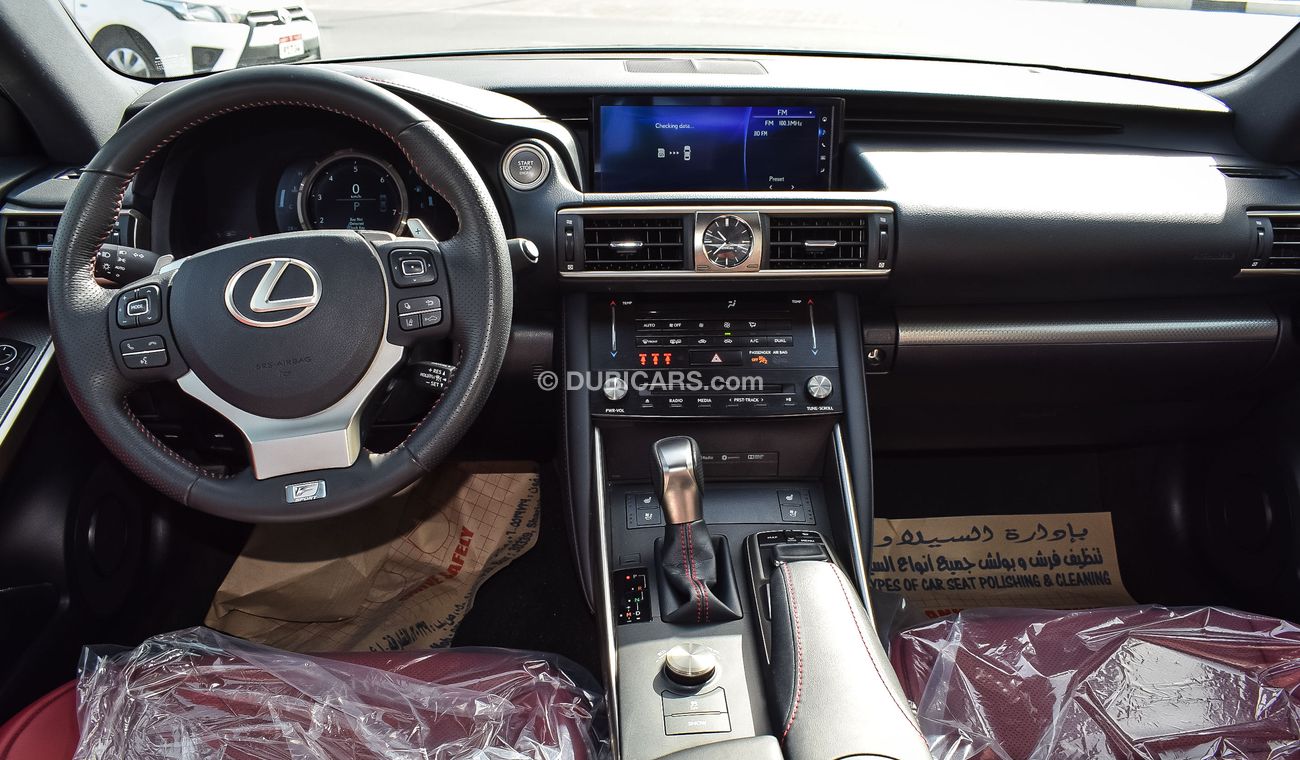 لكزس ISF السعر شامل الضريبه تسهيلات بنكيه الدفعه الاولى بعد ثلاث شهور ضمان مكينه ولكير من المعرض